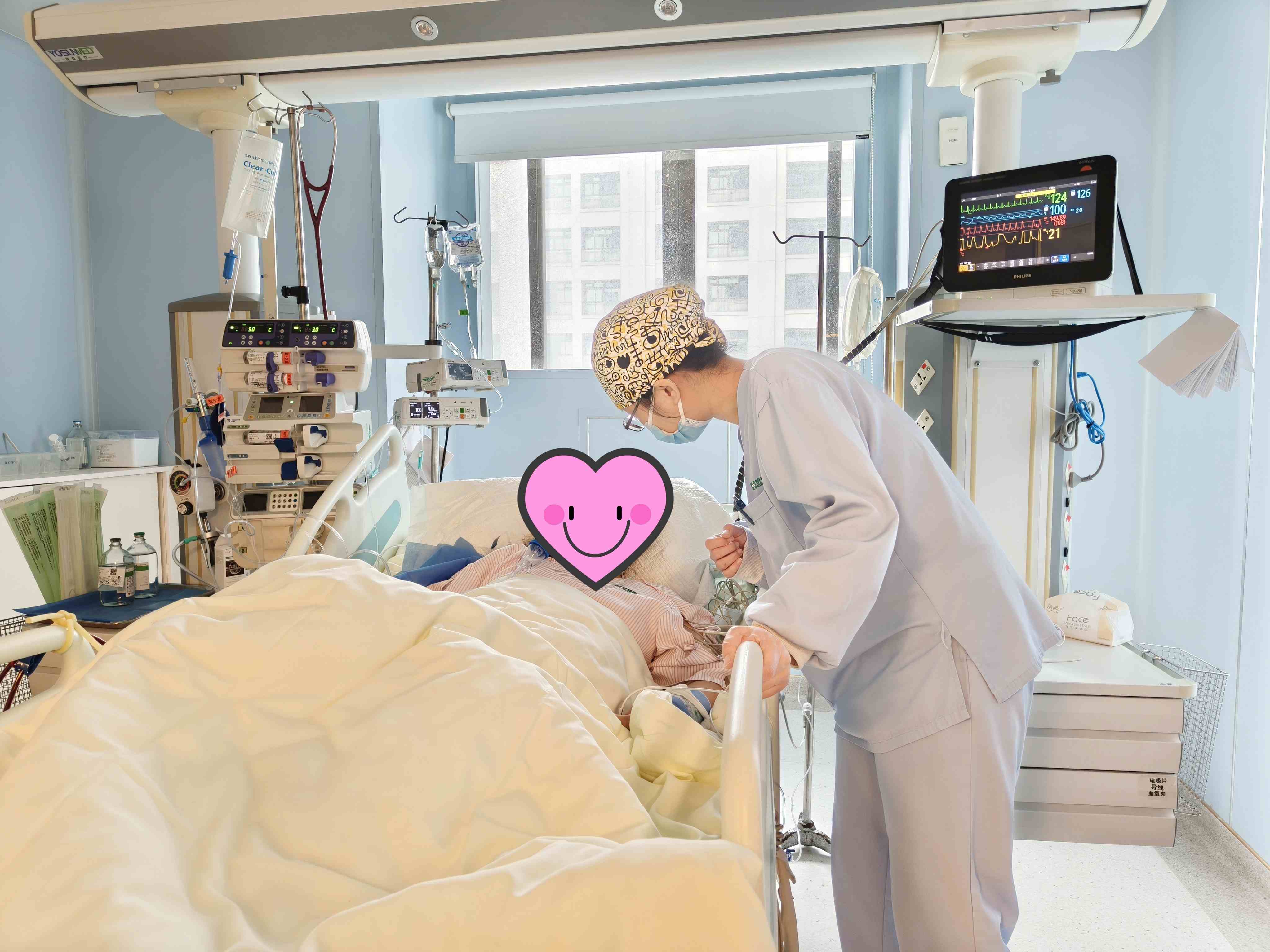 【新快报】久坐惹大祸，8小时高铁返程把女子送进了ICU