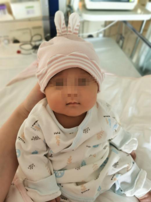【腾讯网】出生时1斤7两，广州巴掌大早产娃疫情期连闯生死关，3个月长到6斤