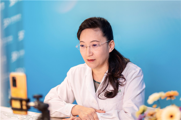 【澎湃新闻】耳朵嗡嗡响是怎么回事，会有什么后果？