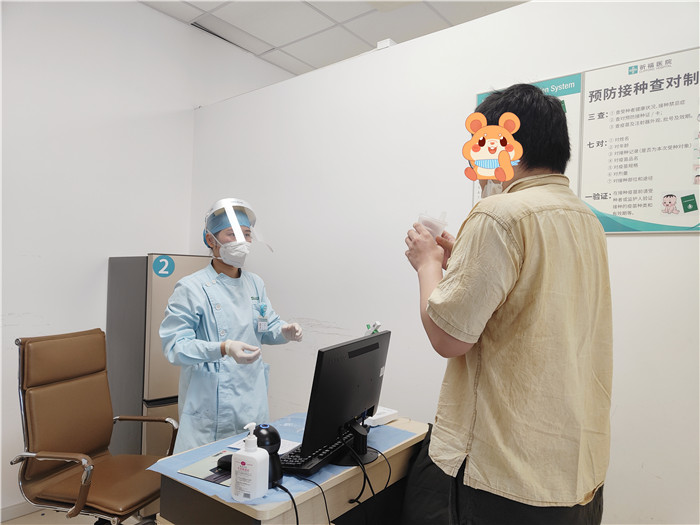 【中国新闻网-光明网】广州启动吸入式新冠疫苗接种 直击首批接种现场