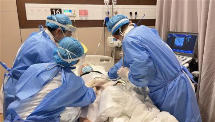 【新快报】健康 | 90岁老太血钾超过正常值近一倍！一场生死救援就此展开……