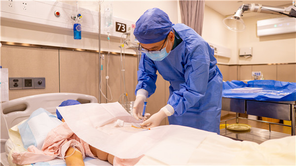 【南方网】43℃热灌注化疗，癌细胞在洗“热水澡”中凋亡