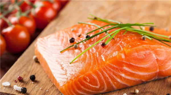 科普 | 三文鱼真能“带毒”？今后还能愉快地吃吗？