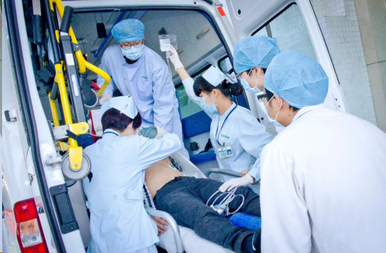 【新浪】一次快过一次！广州这家医院去年成功抢救2000名胸痛患者