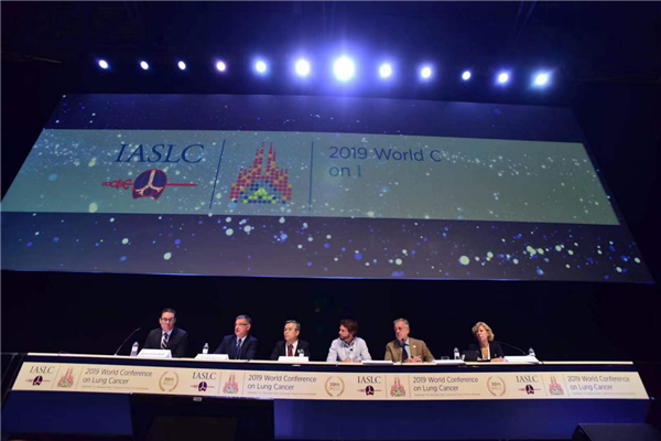 【南方都市报】世界肺癌大会聚焦广州医生研究成果：这疗法延长晚期肺癌患者寿命 