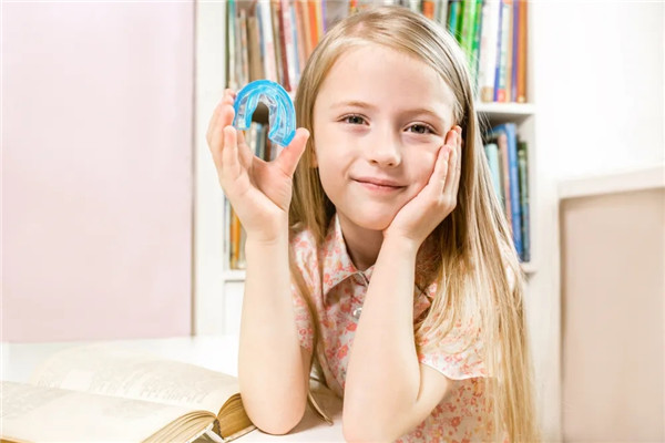 寒假青少年矫牙9折优惠！春节宅家正是矫正好时机