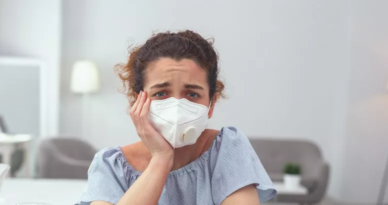 口罩没戴对=危险+浪费！别只顾着抢，还得掌握正确用法